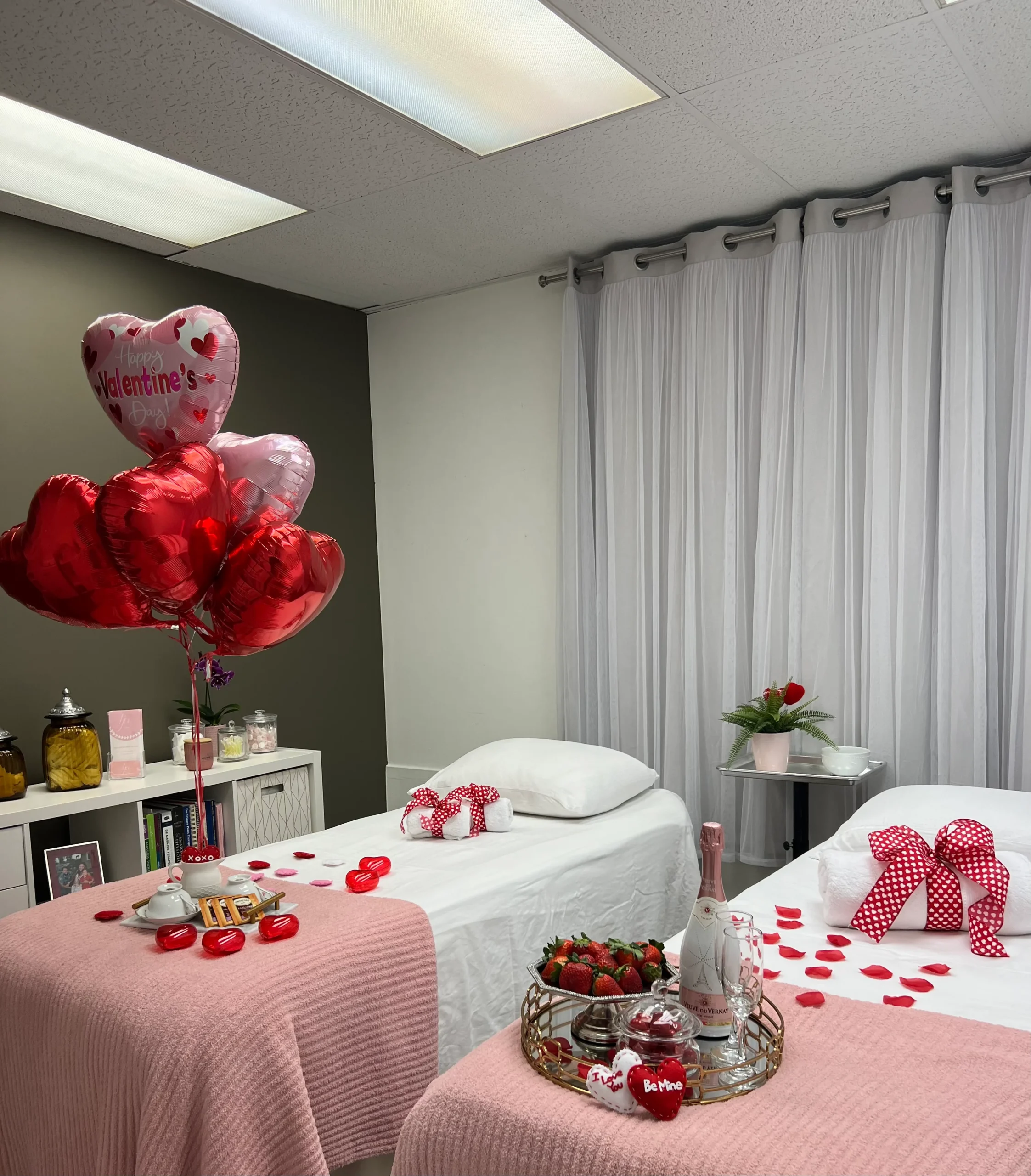 Aja Spa - Aesthetic area, aromatherapy, clay therapy, facial, massage, hair removal, foot care (diabetic feet, cracked heels).